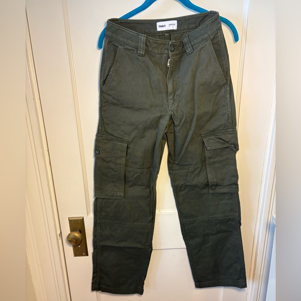 Aritzia Women’s TNA Supply Cargo Pants in Olive Green